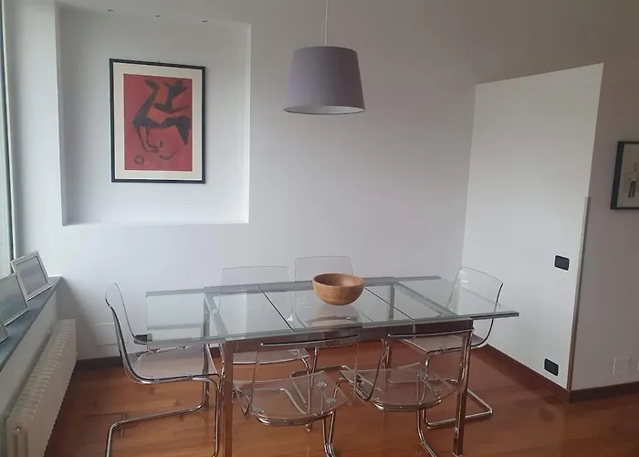 아파트 Penthouse In Porto Antico Of